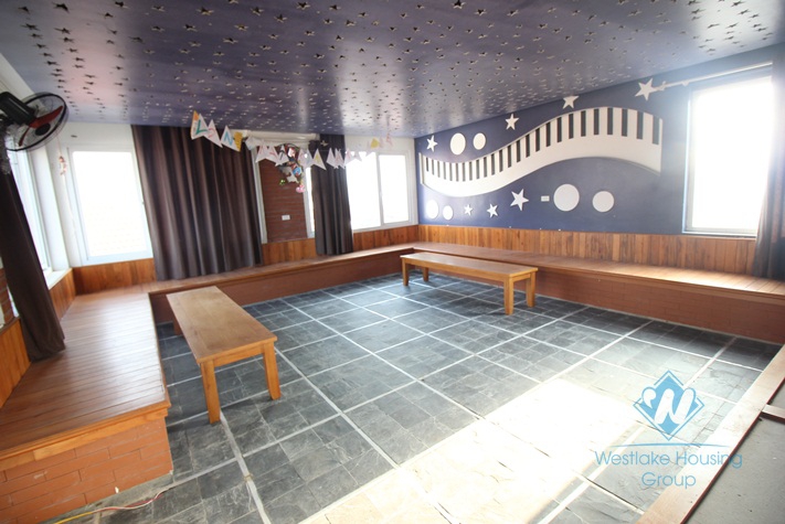 Wonderful duplex apartment for rent with 2 bedrooms and large terrace in Tay Ho, Hanoi 